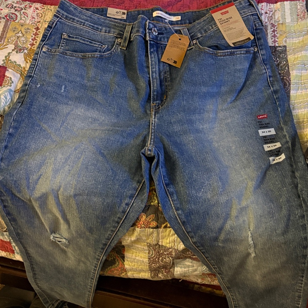 Levi's High Rise Blue Jeans